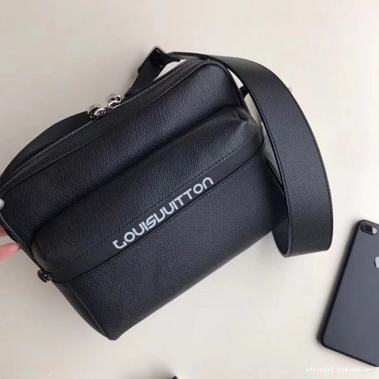 Official oldcobbler Louis Vuitton Messenger 0728